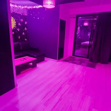 Appart Avec Jacuzzi, Et Terrasse Марсилия Екстериор снимка