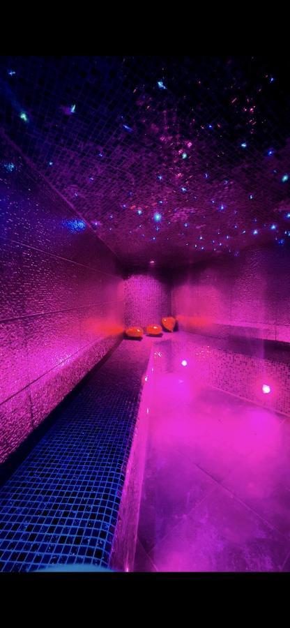 Appart Avec Jacuzzi, Et Terrasse Марсилия Екстериор снимка
